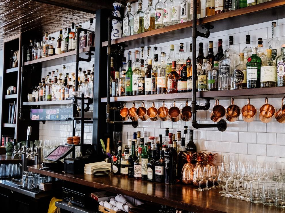 Para saber la cantidad exacta de alcohol que contiene una bebida hay que conocer el grado y el volumen del vaso.