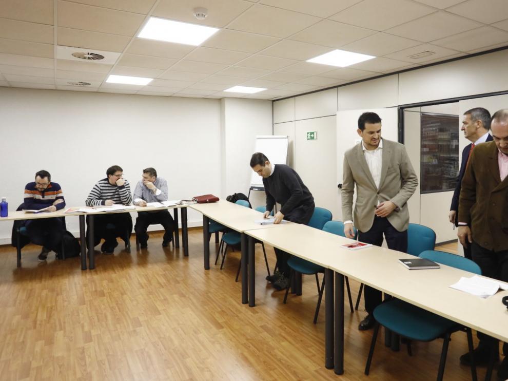 Trabajadores y Avanza buscan un acuerdo para evitar la huelga del bus