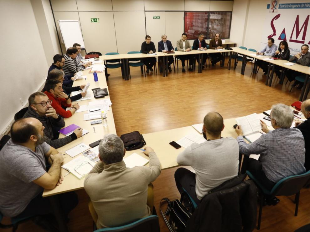 Trabajadores y Avanza buscan un acuerdo para evitar la huelga del bus