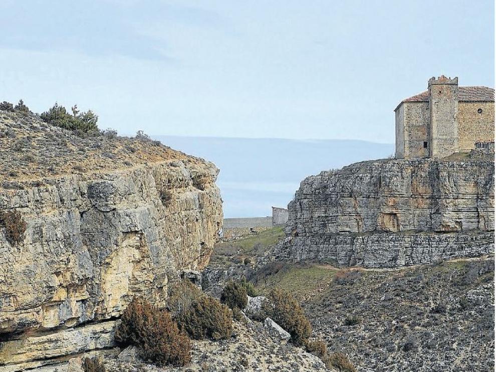 Iglesia de San Pedro de Moscardón.
