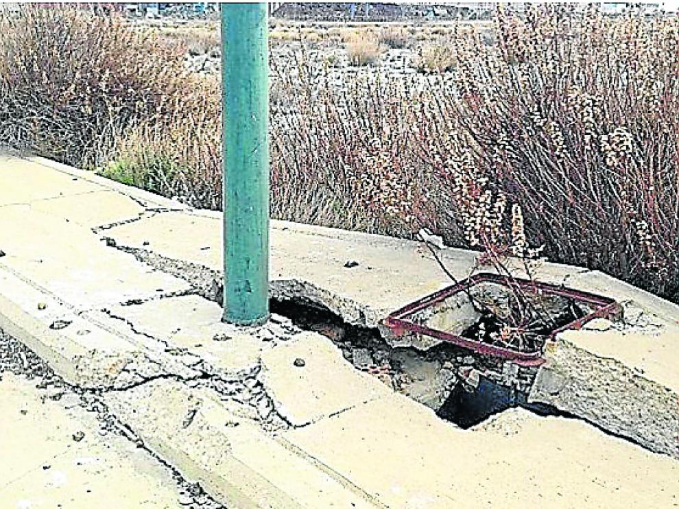 Viales hundidos hasta 85 centímetros.