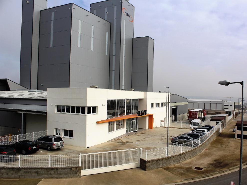 Nuevas naves construidas en la Plataforma Logística de Fraga.