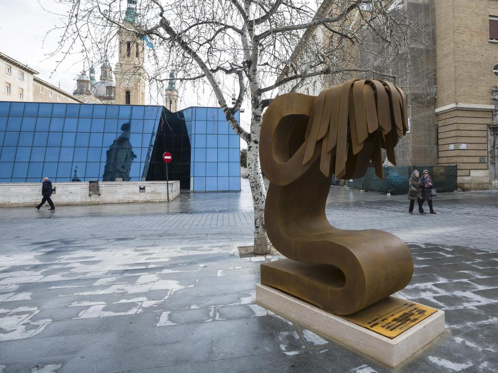 La estatua se retiró hace año y medio por las obras de reforma del Mercado Central.