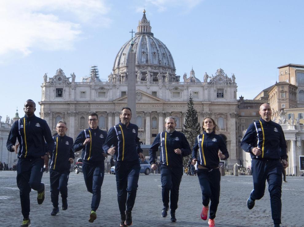 Integrantes del equipo de atletismo del Vaticano.