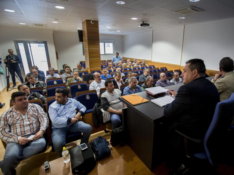 Imagen de una reunión de los clubes anterior sobre el nuevo modelo de cesión de los campos municipales