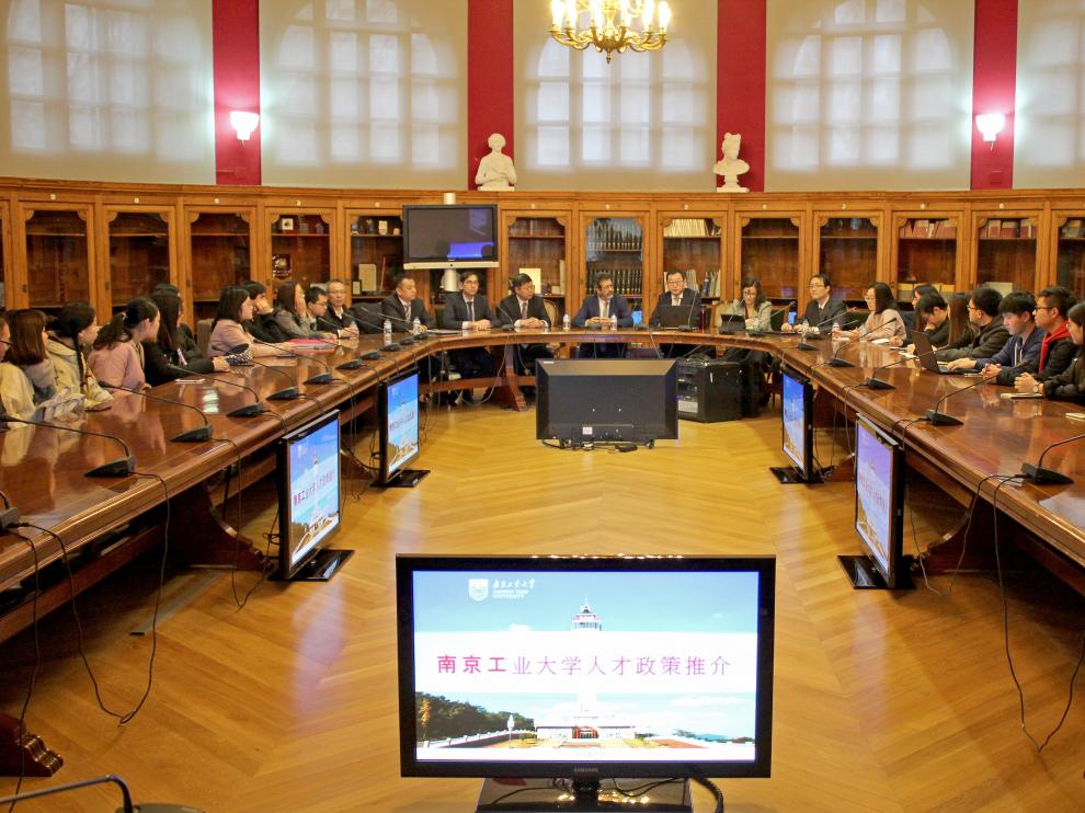 Una delegación de la Universidad Tecnológica de Nanjing (China) ha visitado la Universidad de Zaragoza.