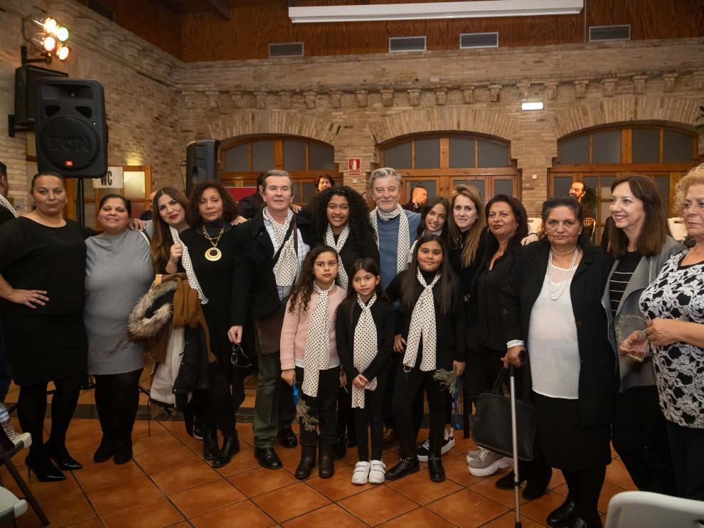 El alcalde asiste al Día de la Cultura Gitana, celebrado en La Casa de Las Culturas.