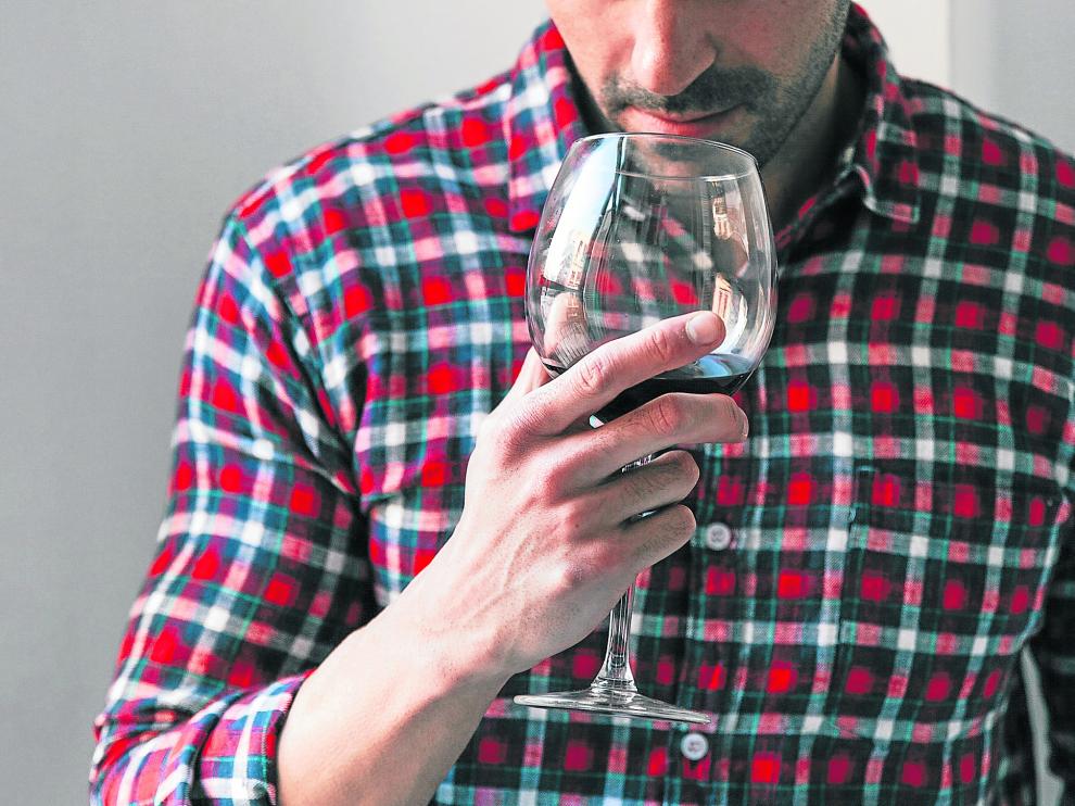 El vino contiene gran cantidad de antioxidantes y polifenoles.