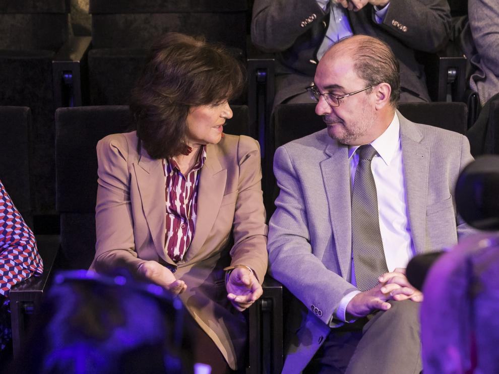 Carmen Calvo y Javier Lambán en la gala de los Premios por la Igualdad en Aragón.