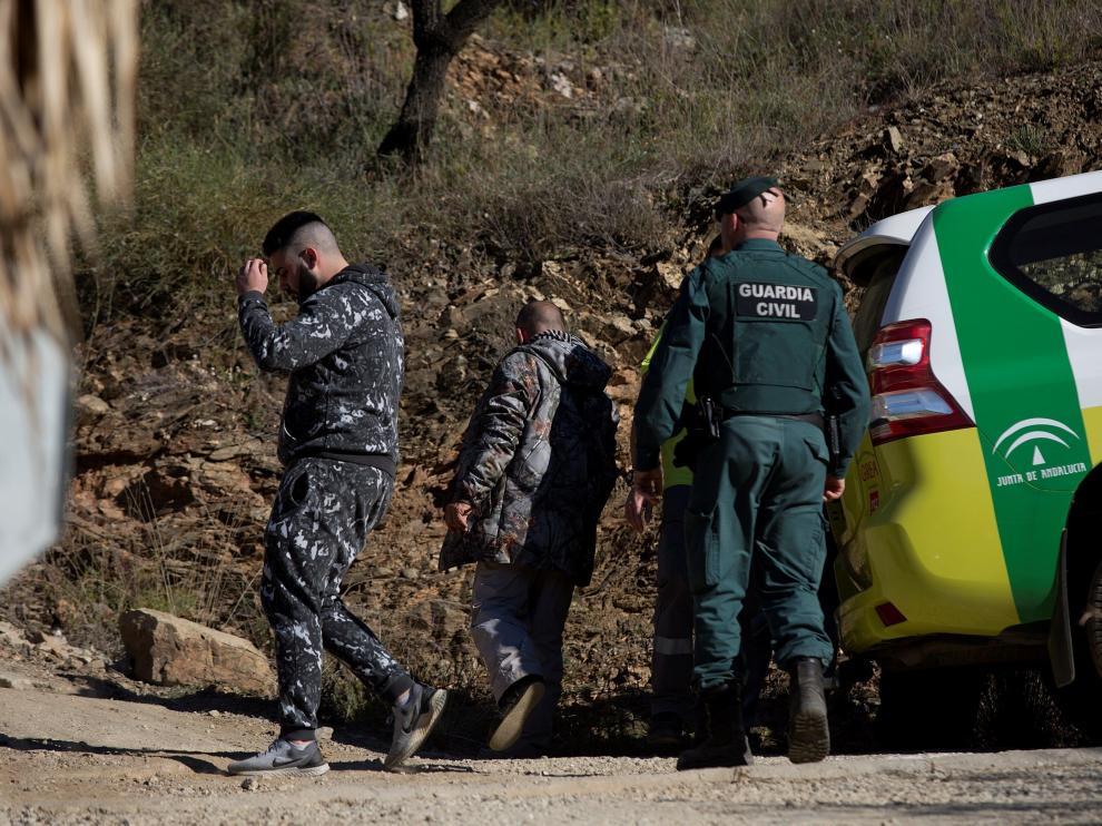 Varios guardias civiles del equipo que busca al pequeño Julen.