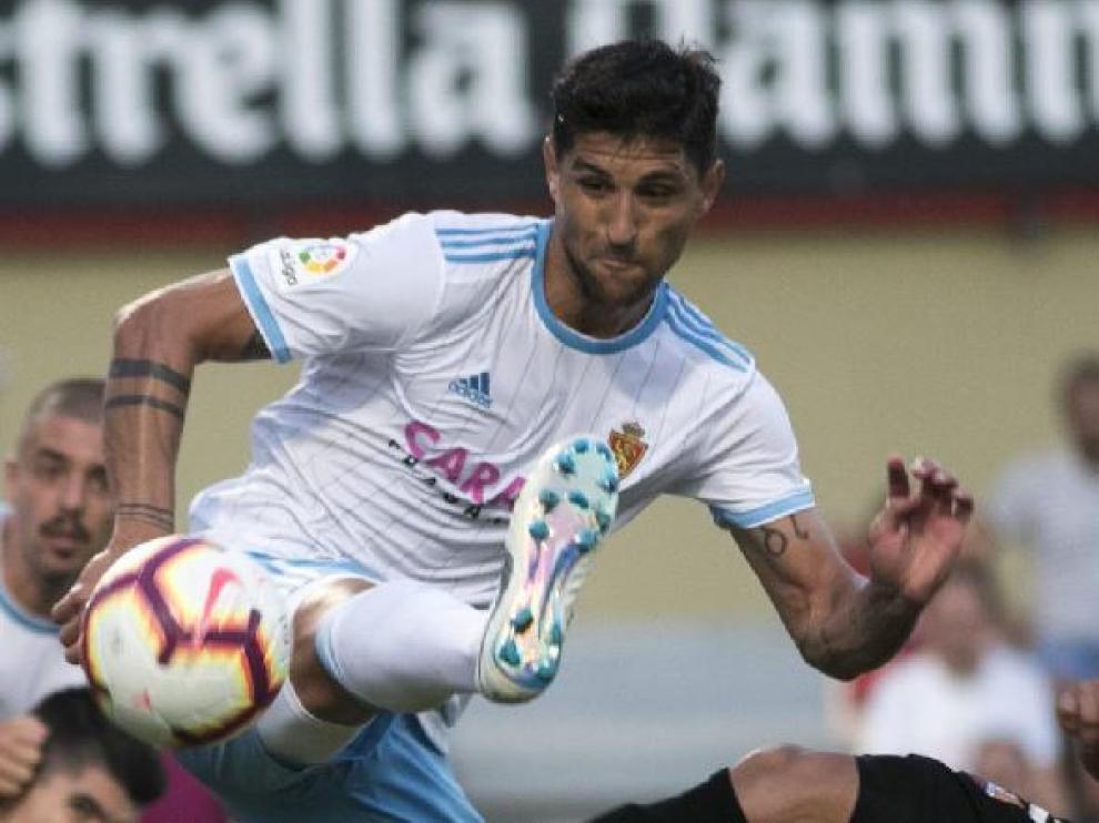 Grippo, en un lance del partido del Real Zaragoza en Reus esta temporada, en la 2ª jornada de liga.