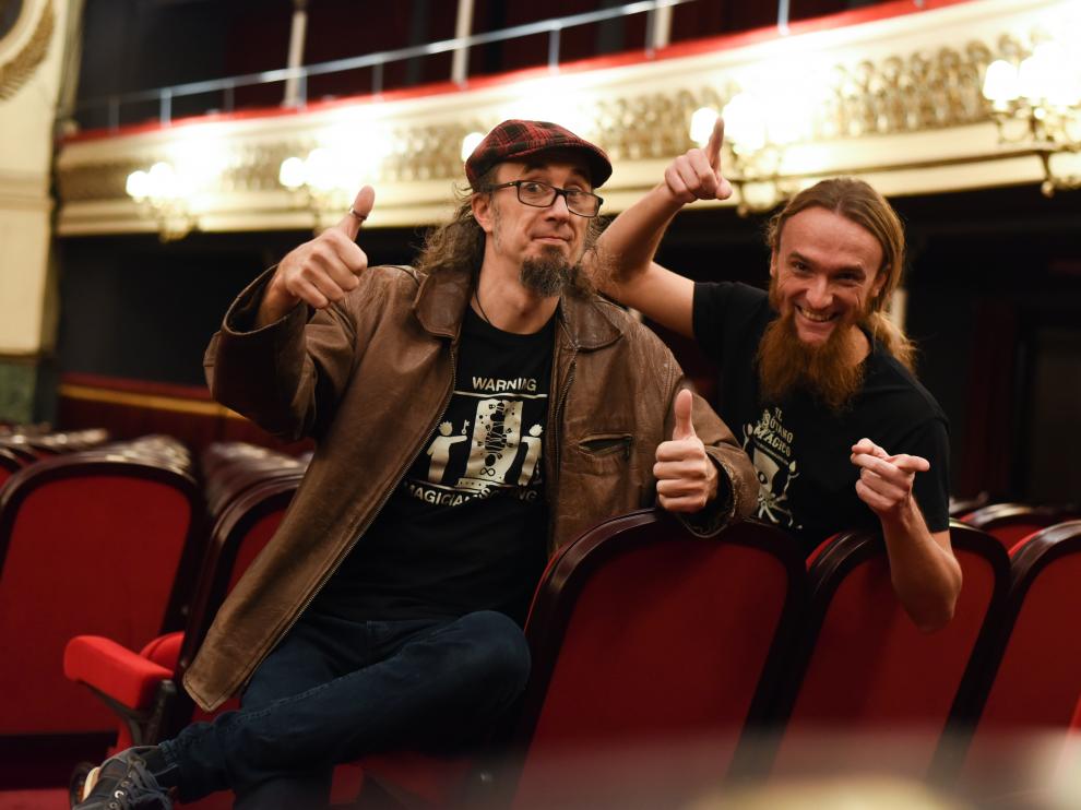 Pepín Banzo (izda.) y Pepín Lirrojo, en la presentación de la gala, en el Teatro Principal