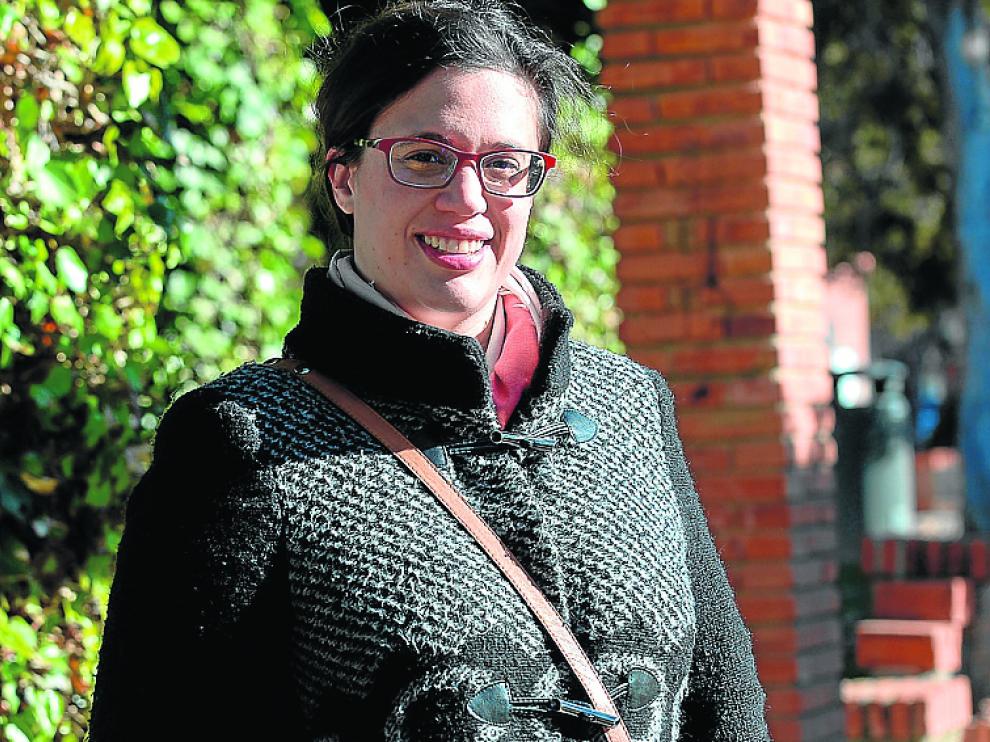 Pilar Burillo, en el parque de Fernando Hué de Teruel.