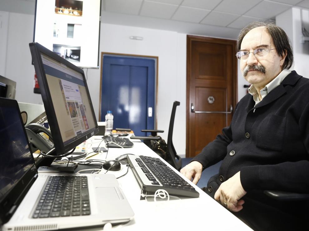 Miguel Calvo responde a los lectores de Heraldo.es en la redacción.