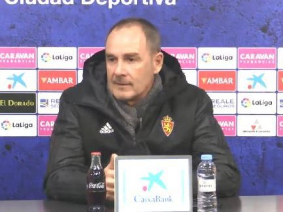 Víctor Fernández, a las 13.40 de este viernes, en la rueda de prensa previa al viaje del Real Zaragoza a Majadahonda (Madrid).