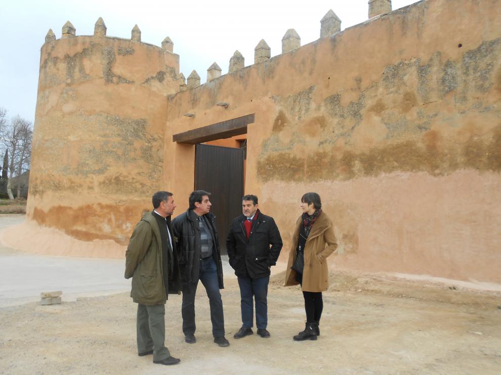 El diputado de Veruela, Feliciano Tabuenca, (segundo por la derecha) en su última visita al monasterio.