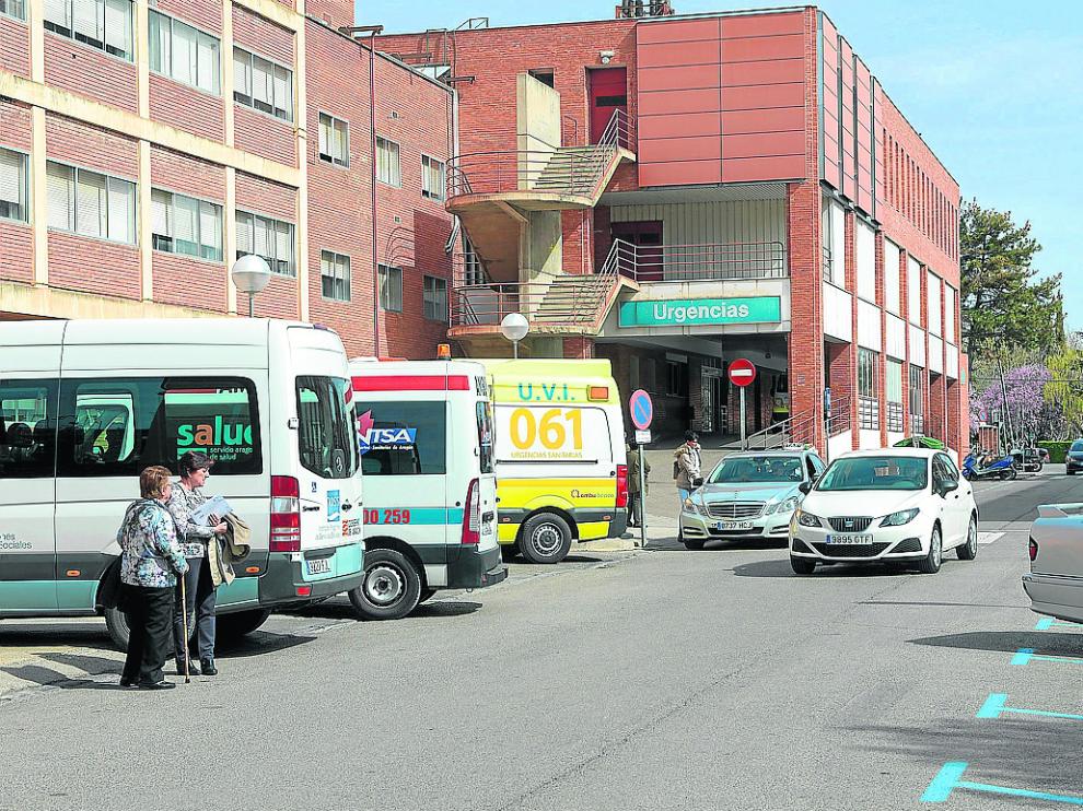 Zona de parada de ambulancias y transporte sanitario del hospital Obispo Polanco de Teruel