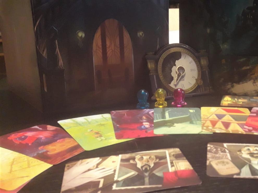 Mysterium, la versión moderna y mejorada el Cluedo.