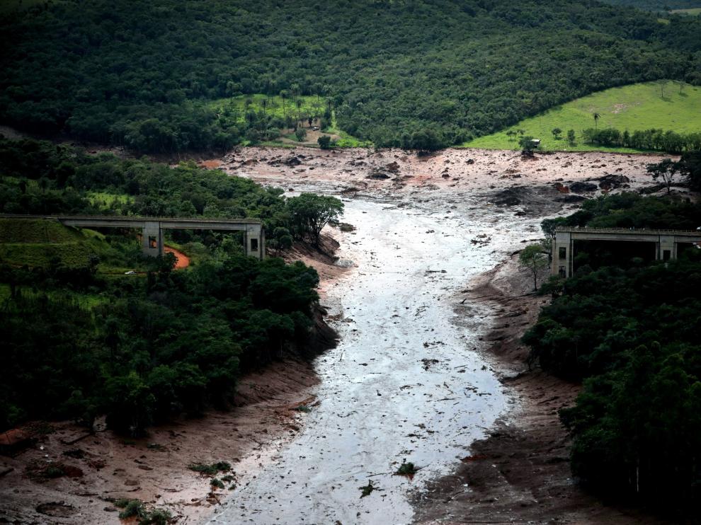 Efectos de la rotura de una presa en Brasil