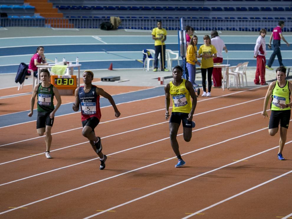 Prueba de los 60 metros lisos donde Eugenio Ndong (Alcampo Scorpio) fue tercero.