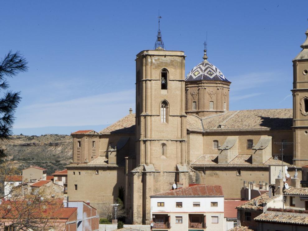 Torre gótica de Alcañiz, antes de su rehabilitación.