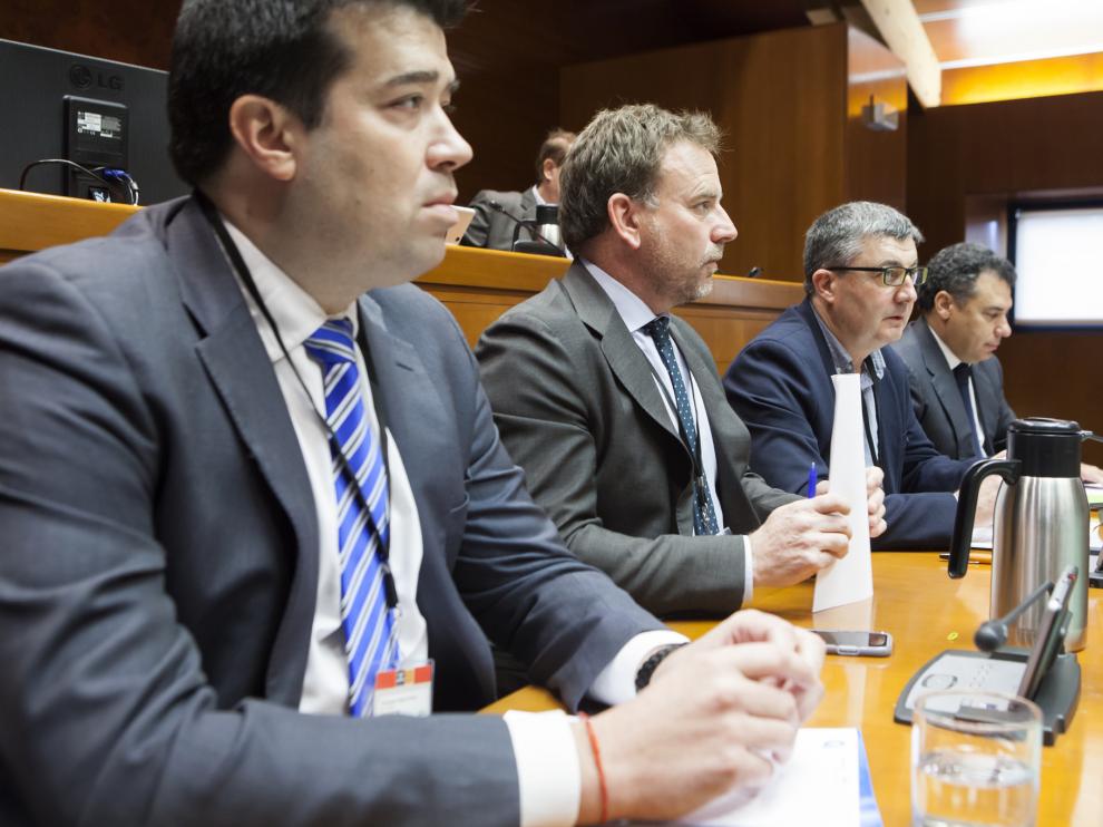 Palacín, Machín, Querol y Tesier, ayer en la comisión de estudio de las Cortes
