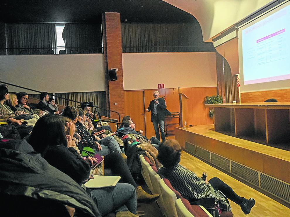 Una de las sesiones de las jornadas de actualización en cáncer de mama celebradas ayer en Teruel