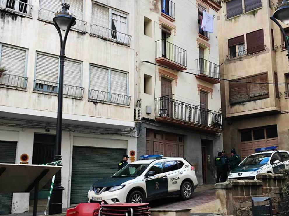 Vivienda en la que se ha encontrado el cadáver de una mujer con signos de violencia en Caspe.