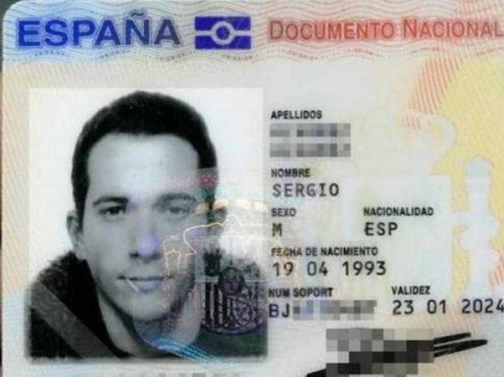 El joven leonés Sergio, luciendo una media sonrisa y un palillo a la derecha de sus labios.