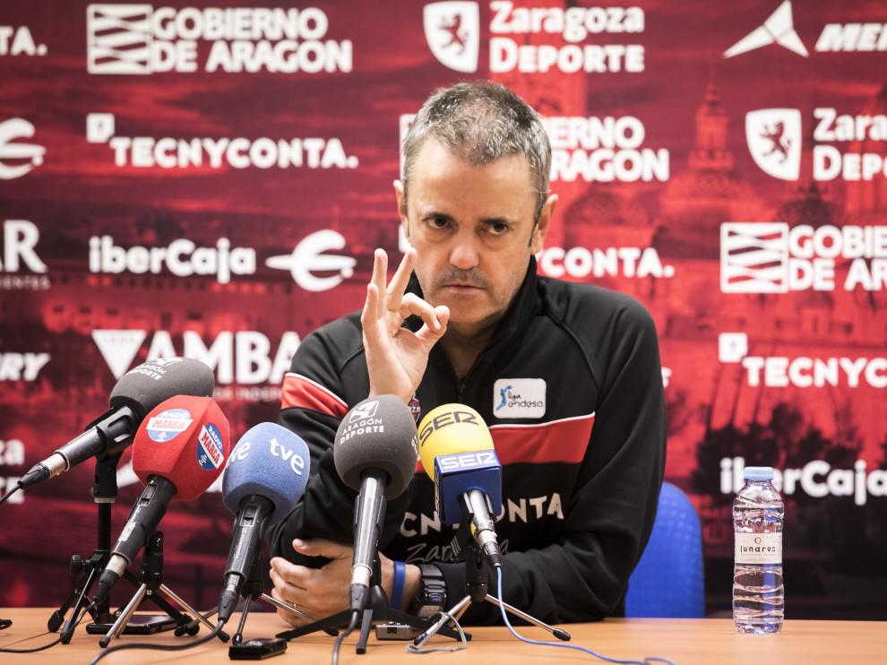 El técnico del Tecnyconta Zaragoza, Porfirio Fisac.
