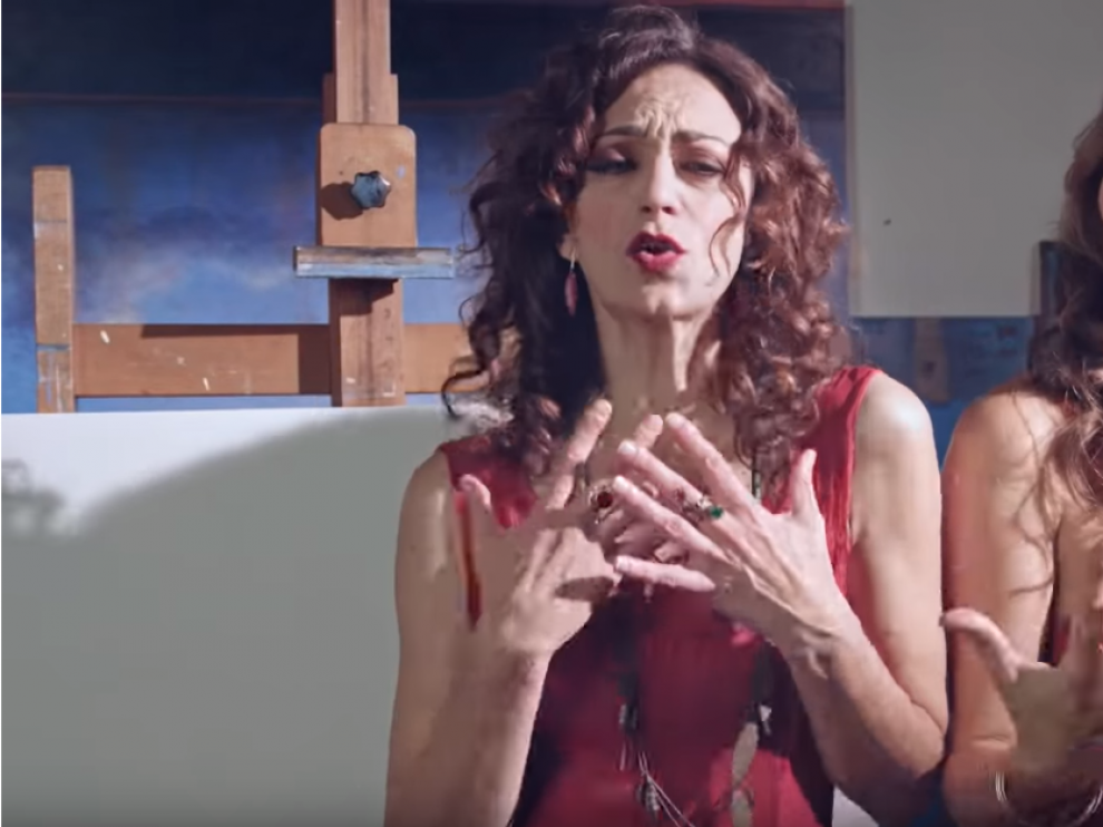 Imagen del videoclip de 'Un mondo da cambiare'