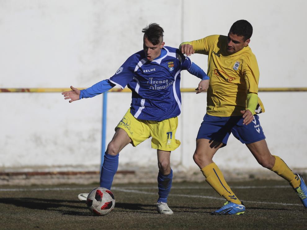 Fútbol. Tercera División- Robres vs. Almudévar.