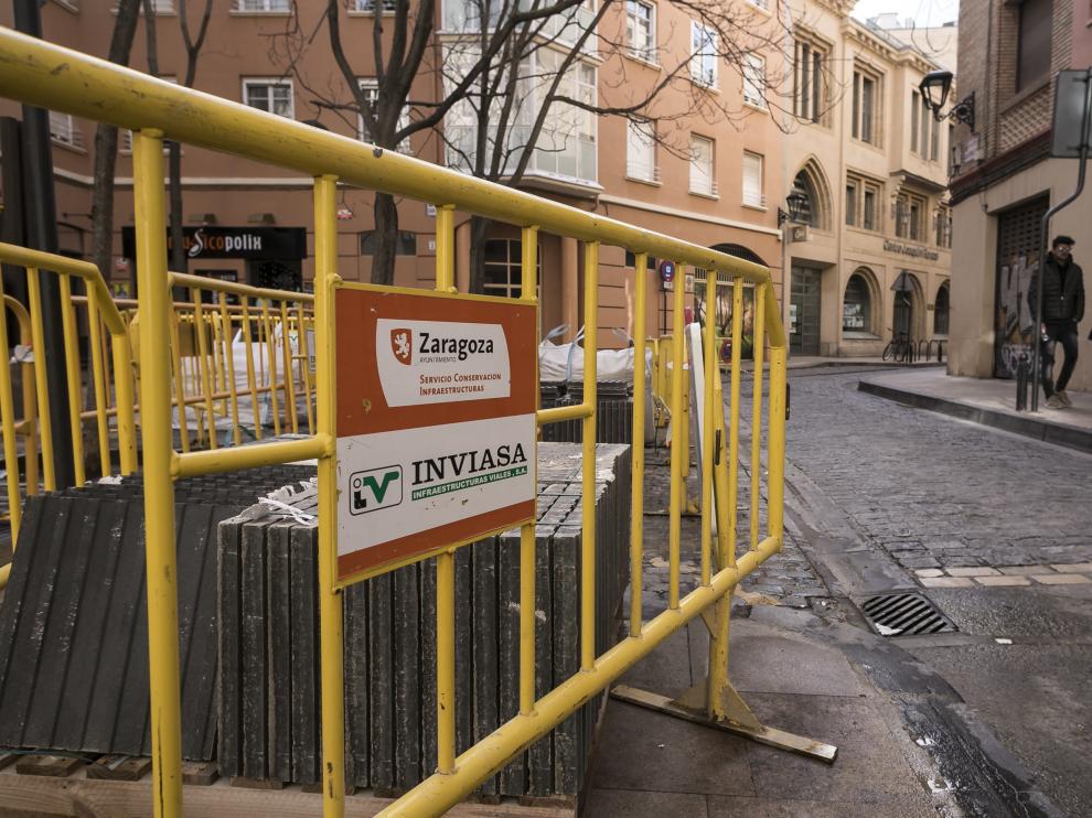 Aunque las máquinas comenzarán hoy, ayer ya se acumuló material de obra en San Braulio.