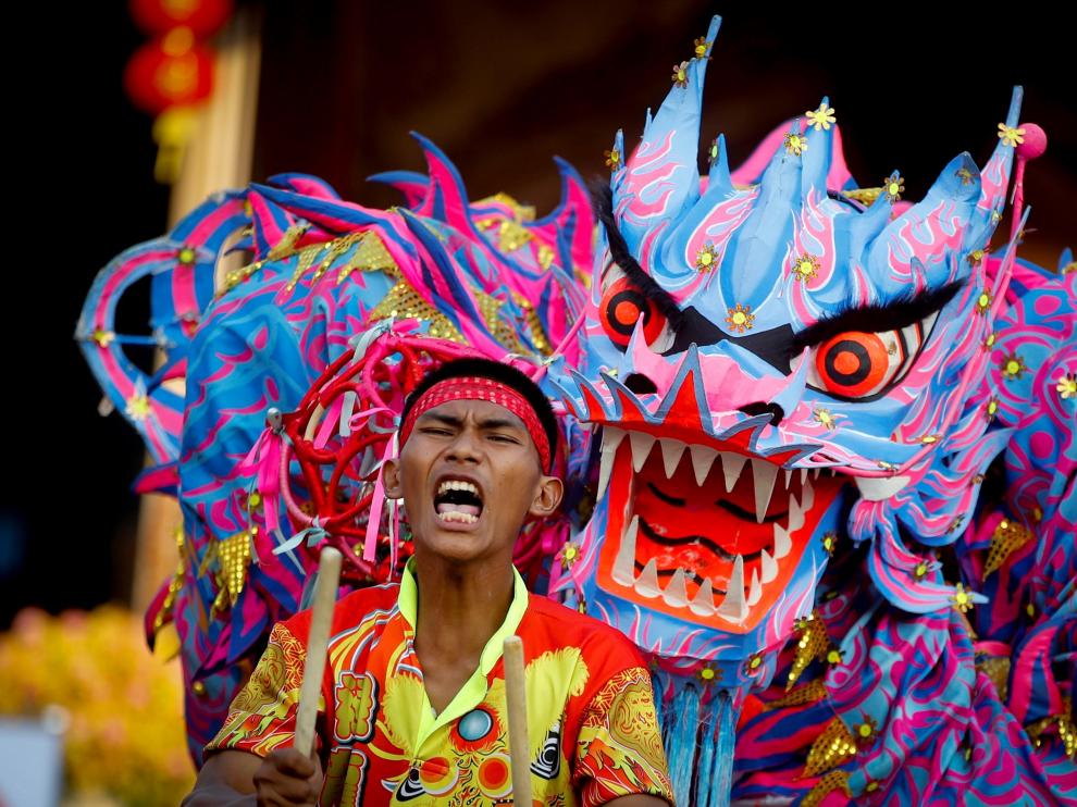 Los chinos dan la bienvenida al Año del Cerdo en diferentes países del mundo