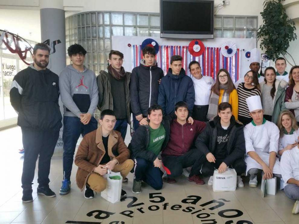 Los alumnos del CPIFP San Lorenzo han conocido de primera mano los usos de este aceite.