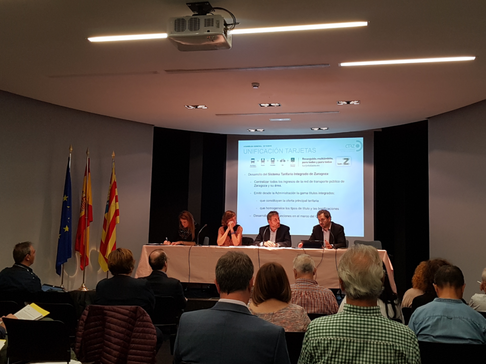 Asamblea del Consorcio Metropolitano de Transporte de Zaragoza (CTAZ), celebrada en el Museo Pablo Serrano.