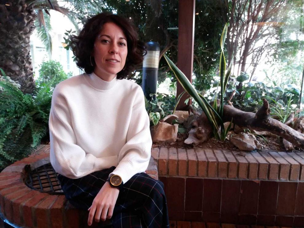 Raquel del Moral (Zaragoza, 1980), doctora en Psicología y Sociología, lleva desde el año 2011 estudiando la influencia que la soledad crónica tiene sobre las personas mayores.