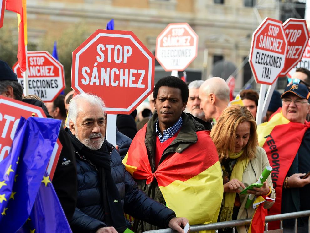 Manifestación de PP, Cs y Vox en Madrid para pedir elecciones inmediatas