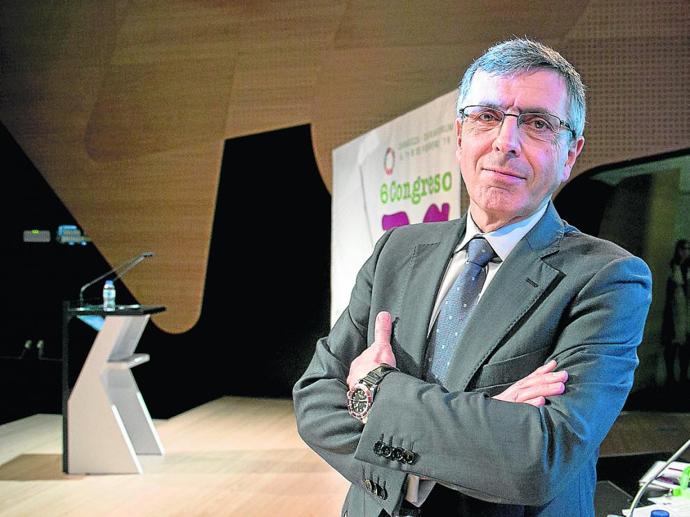 Francisco Román, presidente de la Fundación Seres y expresidente de Vodafone España, el jueves pasado en Zaragoza.