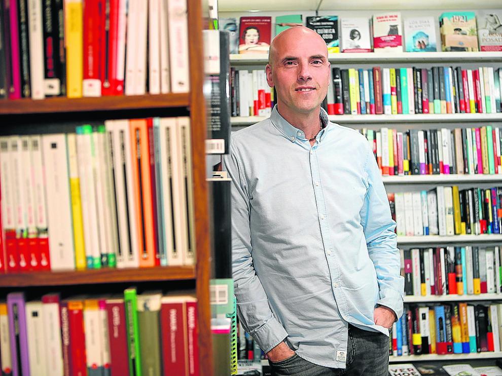 El presidente de los libreros, Óscar Martín, ayer, en la Librería Siglo XXI.