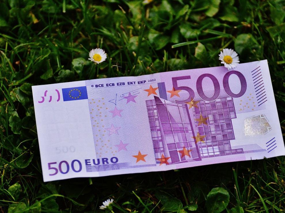 Policías de la Comisaría de Burgos hicieron entrega a un burgalés de 42 años del billete de 500 euros.