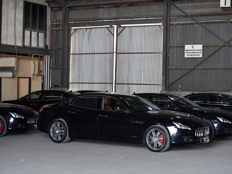 Algunos de los Maserati enviados a Papúa.
