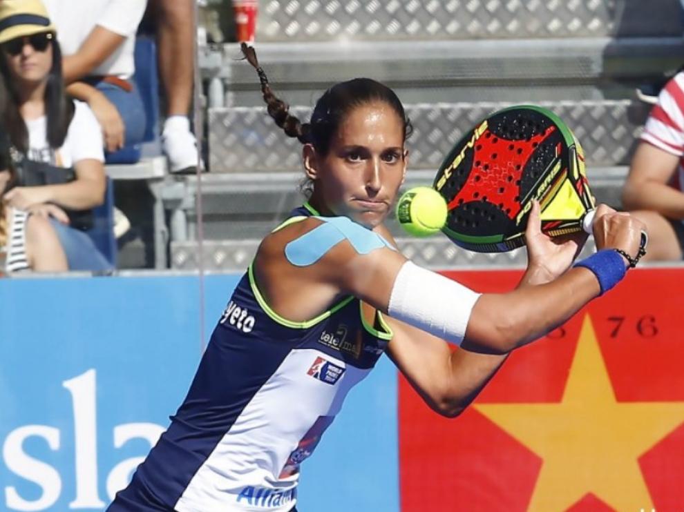 Mapi Sánchez Alayeto, con un vendaje en su hombro derecho, durante la pasada temporada.
