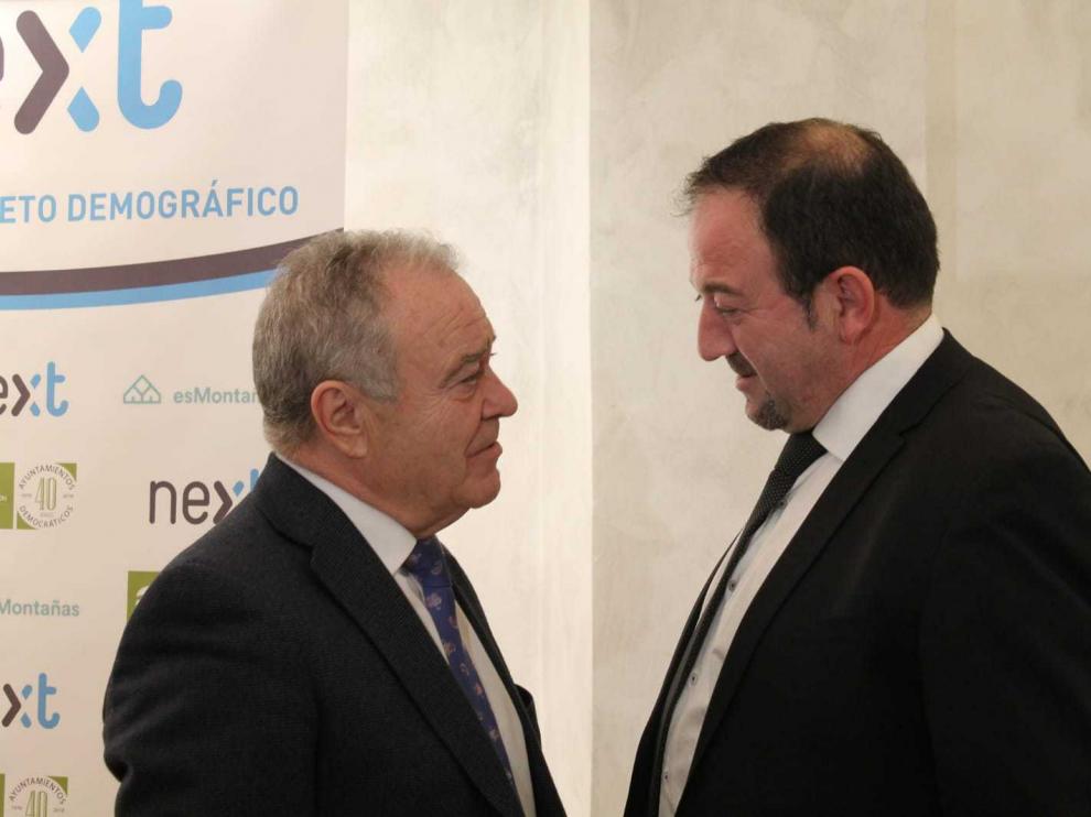 Los presidentes de las Diputaciones de Huesca (izquierda) y Teruel, el pasado diciembre, cuando se presentó en Madrid la Cátedra por el Reto Demográfico.