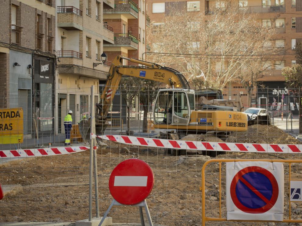 Las obras ya avanzan en la avenida San Juan el Real de Calatayud.