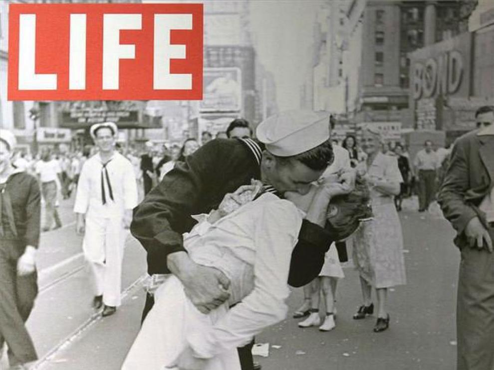 La portada de 'Life' que inmortalizó a Mendonsa.