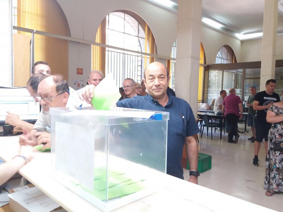 Daniel Alastuey en una votación el pasado año