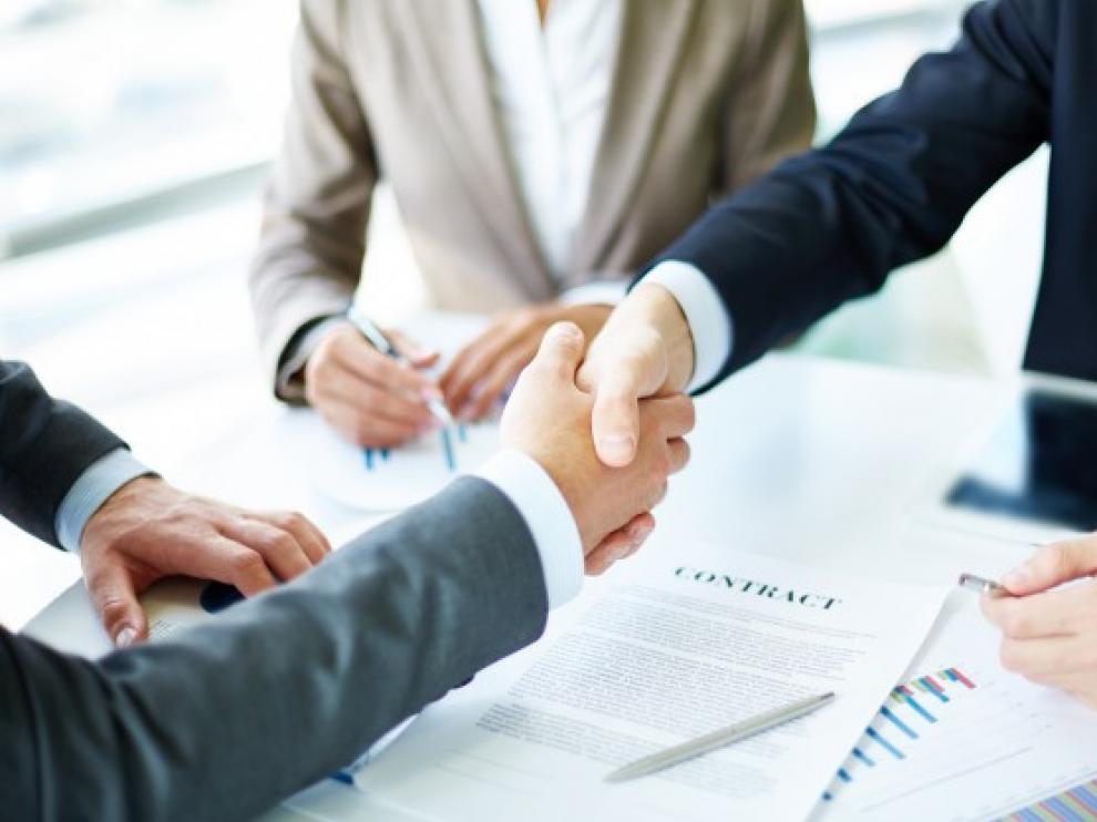 Su función es conectar la oferta y la demanda de empleo, teniendo en cuenta sobre todo a los grupos con mayores dificultades de empleabilidad.