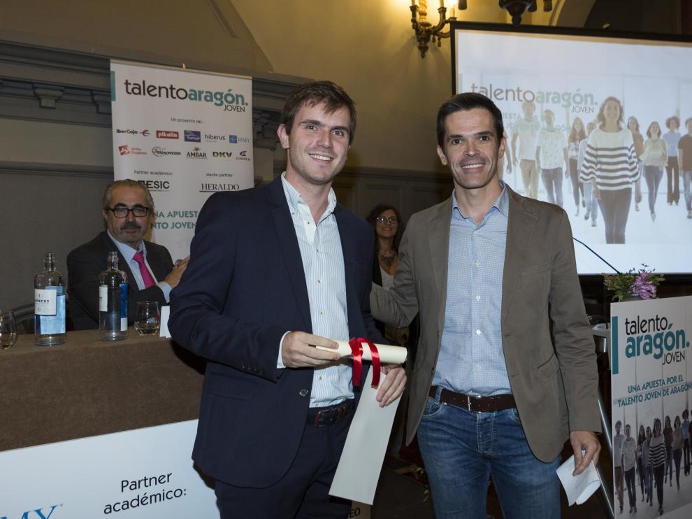 Carlos Paúl, graduado en Ingeniería de Tecnologías Industriales, fue becado por HMY el año pasado.