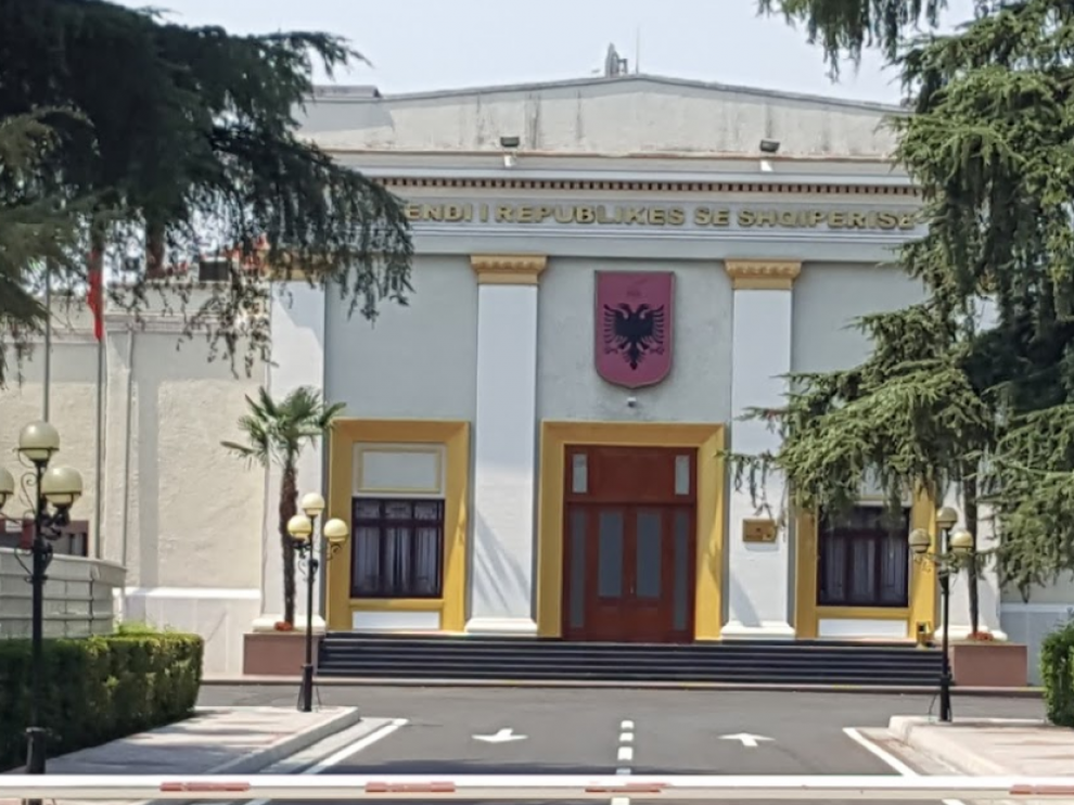 Parlamento en Tirana, Albania.